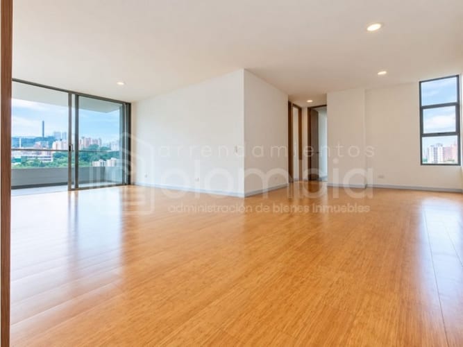 Apartamento de 3 alcobas en venta en La Inmaculada, Envigado, 140 m² · foto 8 de 24