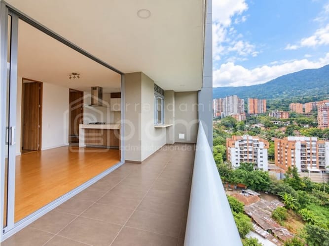 Apartamento de 3 alcobas en venta en La Inmaculada, Envigado, 140 m² · foto 13 de 24