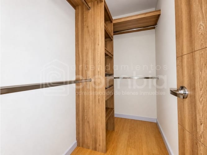 Apartamento de 3 alcobas en venta en La Inmaculada, Envigado, 140 m² · foto 21 de 24