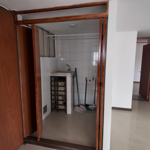 Apartamento de 2 alcobas en arriendo en Ciudad Salitre, Bogotá, 74 m² · foto 2 de 12