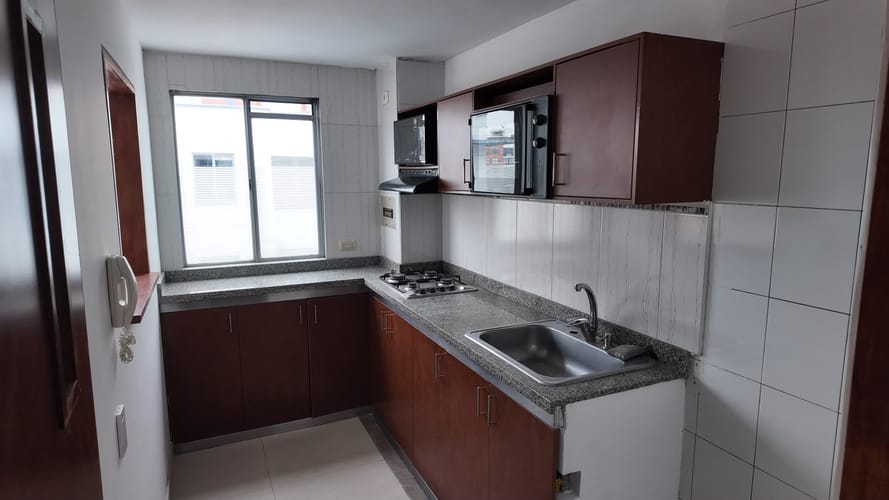 Apartamento de 2 alcobas en arriendo en Ciudad Salitre, Bogotá, 74 m² · foto 6 de 12