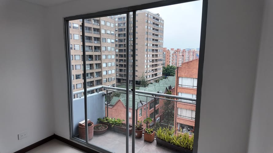 Apartamento de 2 alcobas en arriendo en Ciudad Salitre, Bogotá, 74 m² · foto 7 de 12