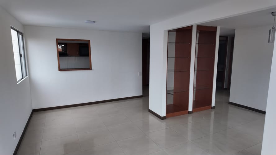 Apartamento de 2 alcobas en arriendo en Ciudad Salitre, Bogotá, 74 m² · foto 8 de 12