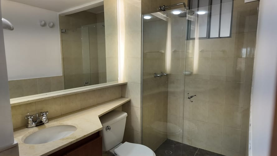 Apartamento de 2 alcobas en arriendo en Ciudad Salitre, Bogotá, 74 m² · foto 11 de 12