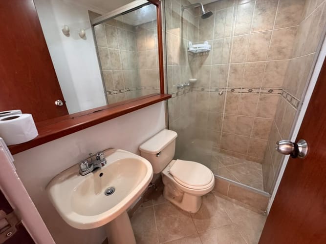 Apartamento de 3 alcobas en arriendo en Patio Bonito, Medellín, 78 m² · foto 6 de 9