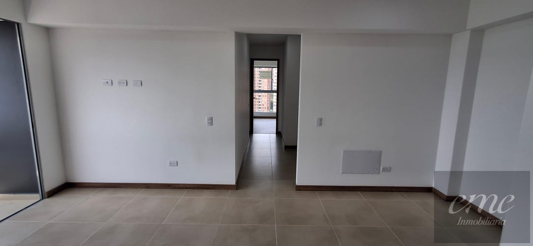 Apartamento de 3 alcobas en venta en Parque Residencial La Sabana, Sabaneta, 77 m² · foto 4 de 24
