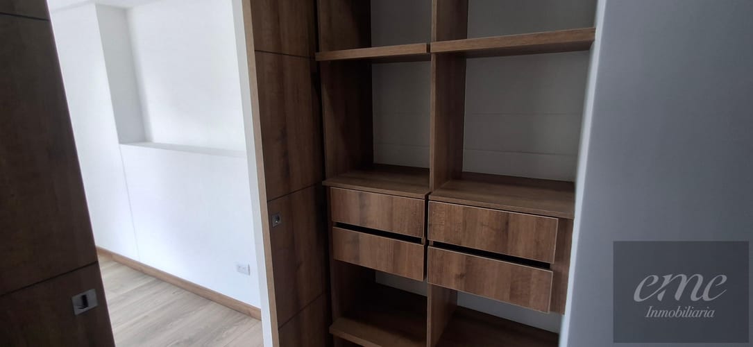 Apartamento de 3 alcobas en venta en Parque Residencial La Sabana, Sabaneta, 77 m² · foto 9 de 24