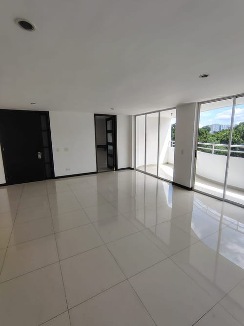 Apartamento de 3 alcobas en arriendo en Anillo Vial, Floridablanca, 120 m² · foto 5 de 19