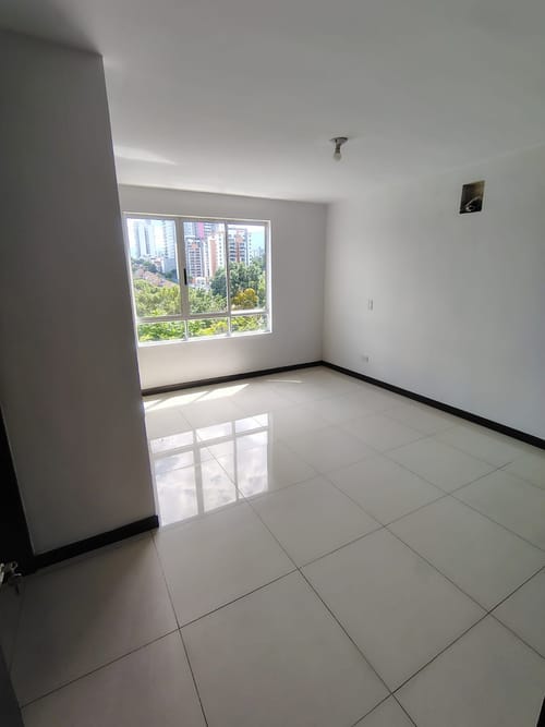 Apartamento de 3 alcobas en arriendo en Anillo Vial, Floridablanca, 120 m² · foto 7 de 19