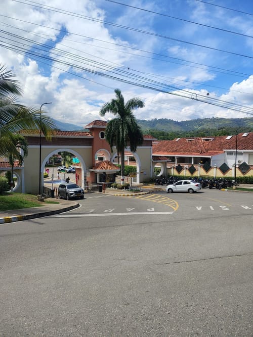 Apartamento de 3 alcobas en arriendo en Anillo Vial, Floridablanca, 120 m² · foto 18 de 19