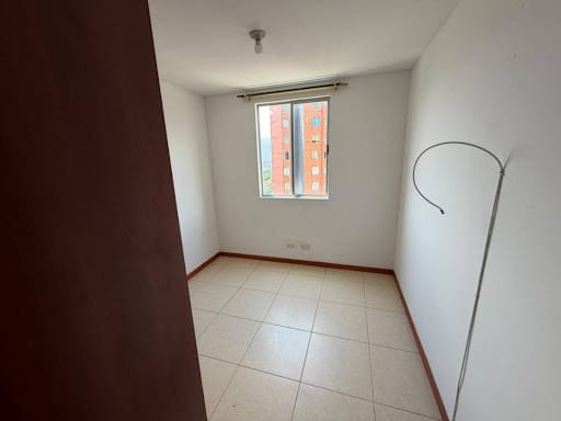 Apartamento de 3 alcobas en arriendo en Robledo, Medellín, 70 m² · foto 2 de 6