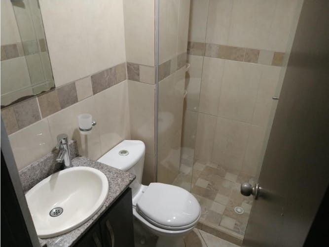 Apartamento de 3 alcobas en arriendo en Calle Del Banco, Sabaneta, 72 m² · foto 11 de 13