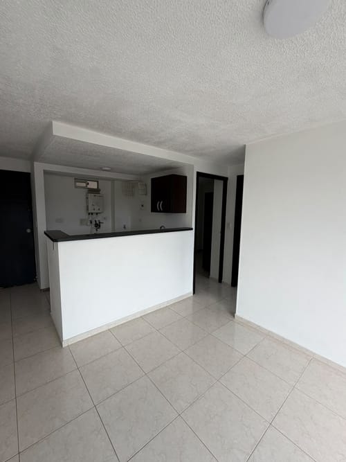 Apartamento de 2 alcobas en venta en Bosques De Santa Elena, Pereira, 37 m² · foto 5 de 7