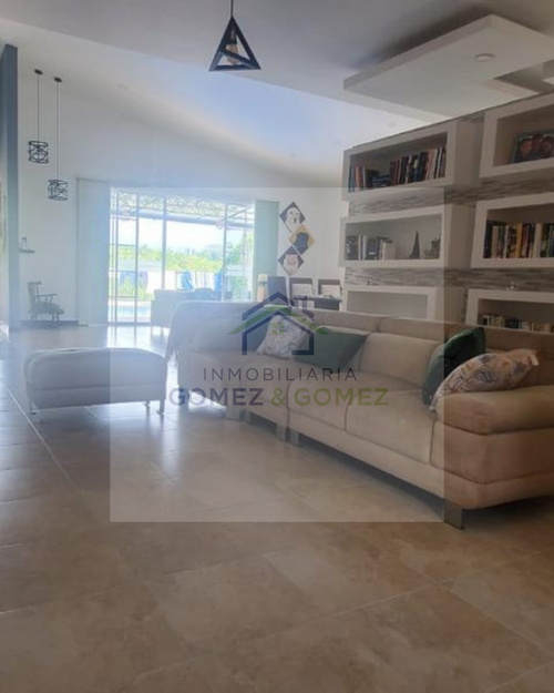 Casa de 4 alcobas en venta en San Jose, Pereira, 1400 m² · foto 4 de 10