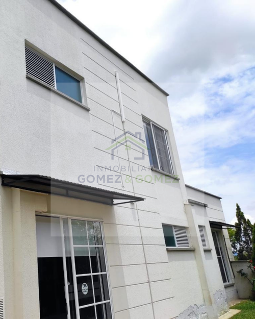 Casa de 4 alcobas en venta en San Jose, Pereira, 1400 m² · foto 5 de 10