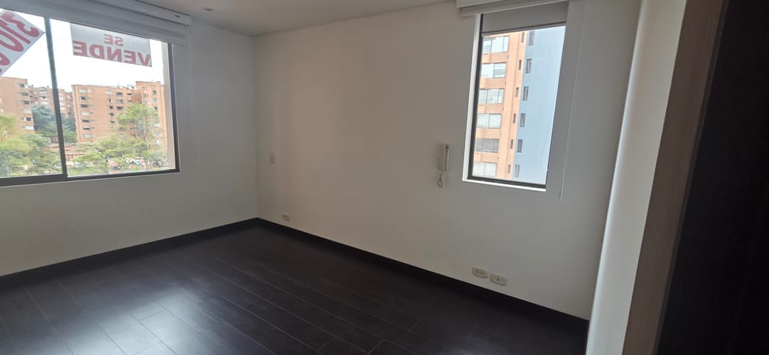 Apartamento de 2 alcobas en venta en La Trinidad, Bogotá, 72 m² · foto 2 de 14