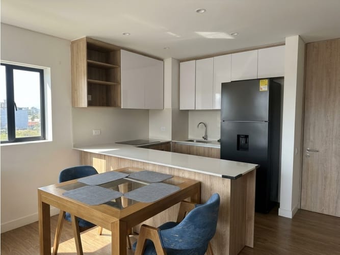 Apartamento de 3 alcobas en venta en El Recuerdo, Bogotá, 90 m² · foto 3 de 18