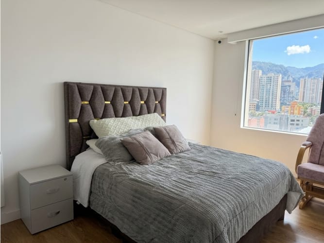 Apartamento de 3 alcobas en venta en El Recuerdo, Bogotá, 90 m² · foto 5 de 18