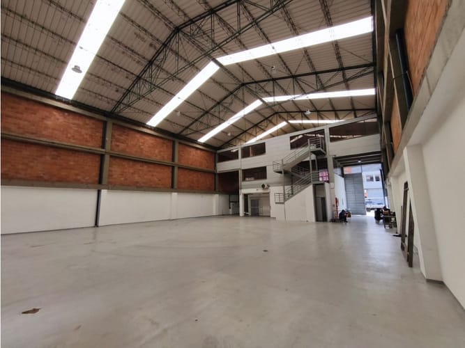 Bodega en arriendo en Playas De Doña Maria, Sabaneta, 860 m² · foto 5 de 15