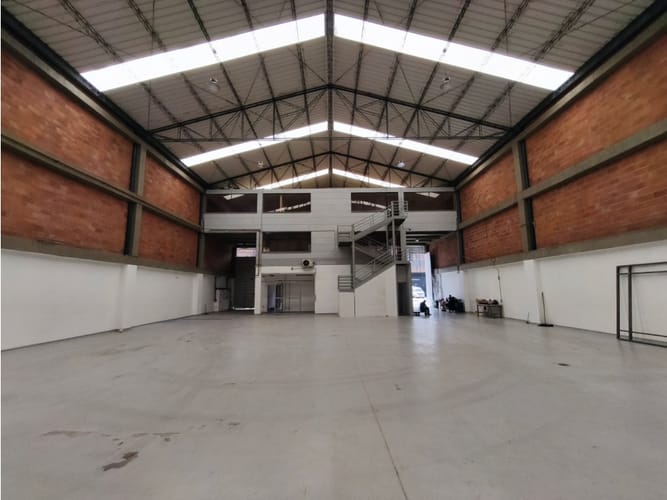 Bodega en arriendo en Playas De Doña Maria, Sabaneta, 860 m² · foto 7 de 15
