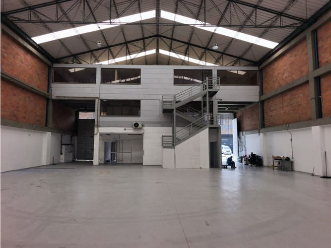 Bodega en arriendo en Playas De Doña Maria, Sabaneta, 860 m² · foto 8 de 15