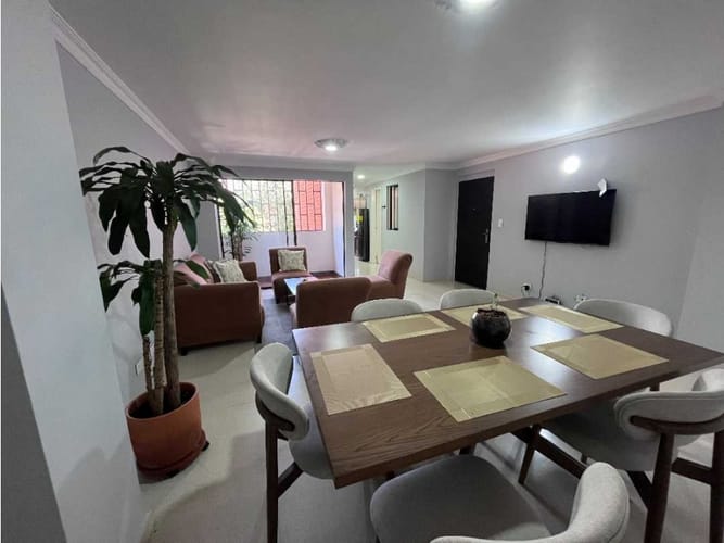Apartamento de 4 alcobas en arriendo en Bolivariana, Medellín, 105 m² · foto 2 de 24