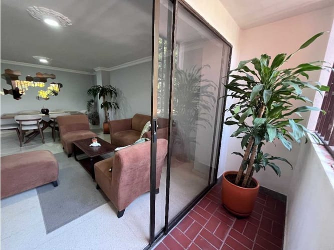 Apartamento de 4 alcobas en arriendo en Bolivariana, Medellín, 105 m² · foto 3 de 24