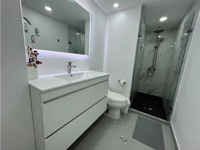 Apartamento de 4 alcobas en arriendo en Bolivariana, Medellín, 105 m² · foto 18 de 24