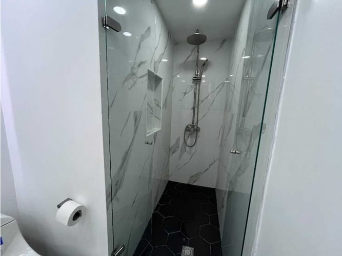Apartamento de 4 alcobas en arriendo en Bolivariana, Medellín, 105 m² · foto 19 de 24