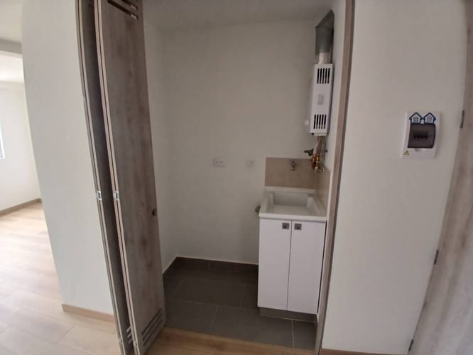 Apartamento de 1 alcoba en arriendo en Ciudad Salitre, Bogotá, 33 m² · foto 7 de 24