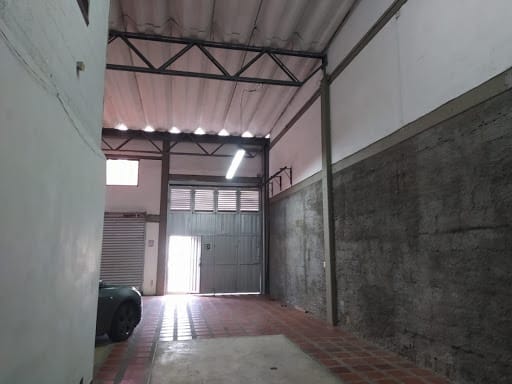 Bodega en arriendo en Belén Fatima, Medellín, 368 m² · foto 3 de 24