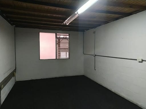 Bodega en arriendo en Belén Fatima, Medellín, 368 m² · foto 7 de 24