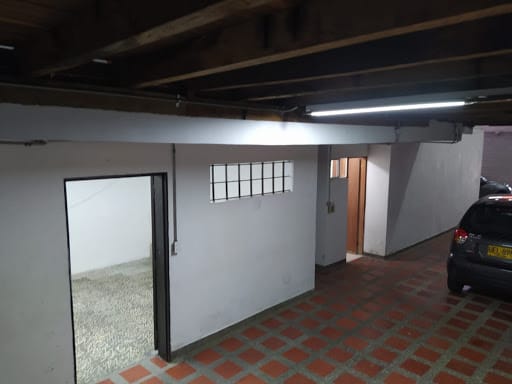 Bodega en arriendo en Belén Fatima, Medellín, 368 m² · foto 17 de 24