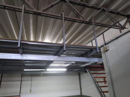 Bodega en arriendo en Belén Fatima, Medellín, 368 m² · foto 18 de 24