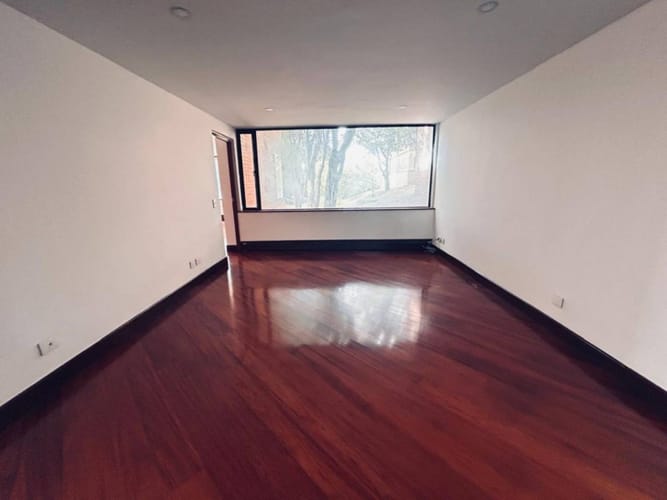 Apartamento de 3 alcobas en venta en Cerros De Suba, Bogotá, 340 m² · foto 22 de 24