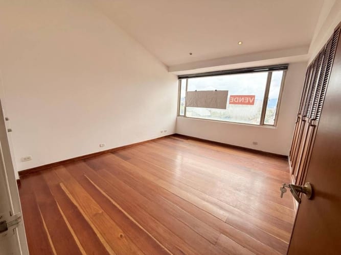 Apartamento de 3 alcobas en venta en Pontevedra, Bogotá, 200 m² · foto 19 de 24