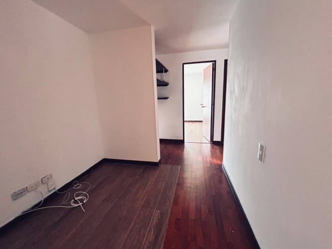 Apartamento de 3 alcobas en venta en Los Andes, Bogotá, 79 m² · foto 9 de 23