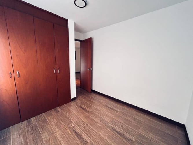 Apartamento de 3 alcobas en venta en Los Andes, Bogotá, 79 m² · foto 14 de 23