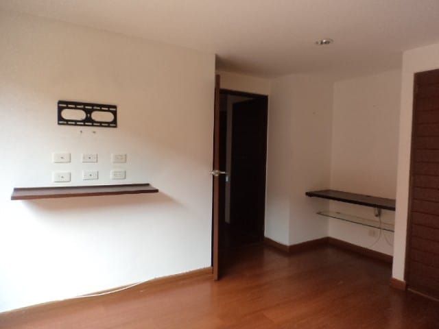 Apartamento de 1 alcoba en venta en Santa Barbara, Bogotá, 58 m² · foto 21 de 24
