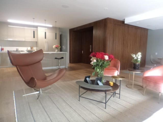 Apartamento de 3 alcobas en venta en La Cabrera, Bogotá, 200 m² · foto 6 de 24