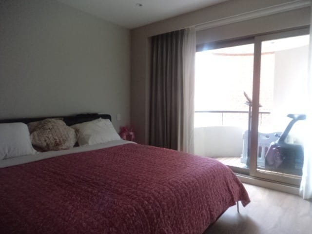 Apartamento de 3 alcobas en venta en La Cabrera, Bogotá, 200 m² · foto 14 de 24