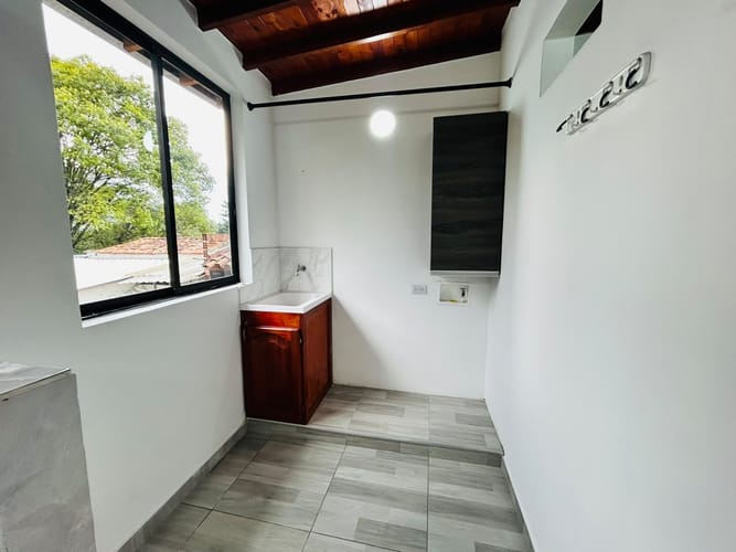 Apartaestudio en arriendo en Belén Rincón, Medellín, 36 m² · foto 3 de 8