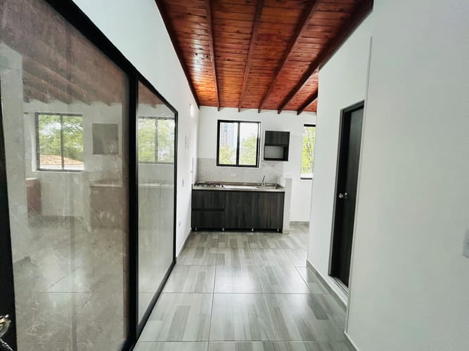 Apartaestudio en arriendo en Belén Rincón, Medellín, 36 m² · foto 2 de 8