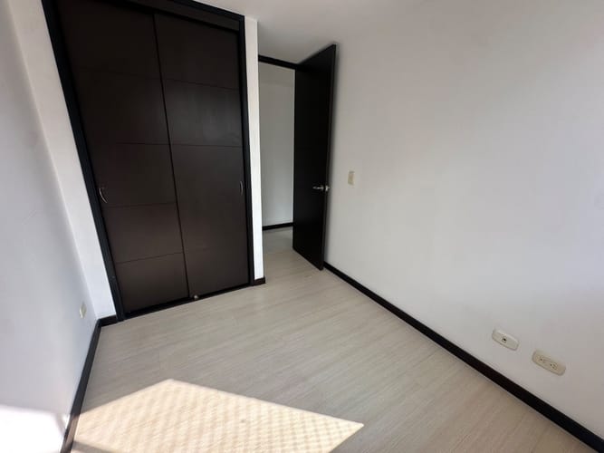 Apartamento de 3 alcobas en arriendo en El Trianon, Envigado, 67 m² · foto 6 de 14