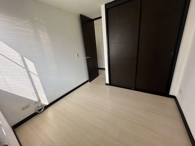 Apartamento de 3 alcobas en arriendo en El Trianon, Envigado, 67 m² · foto 8 de 14