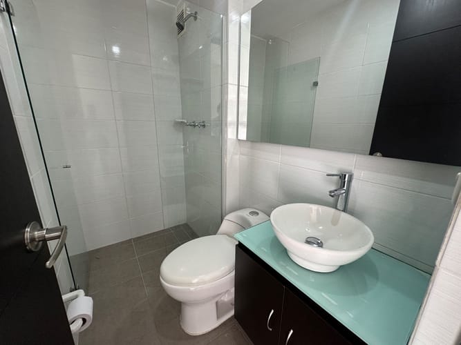 Apartamento de 3 alcobas en arriendo en El Trianon, Envigado, 67 m² · foto 10 de 14