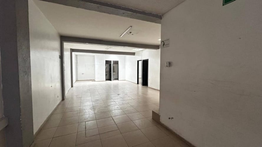 Casa de 7 alcobas en arriendo en Andes Norte, Bogotá, 300 m² · foto 6 de 24