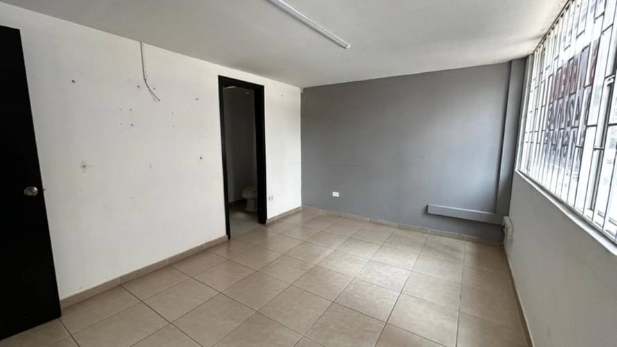 Casa de 7 alcobas en arriendo en Andes Norte, Bogotá, 300 m² · foto 12 de 24