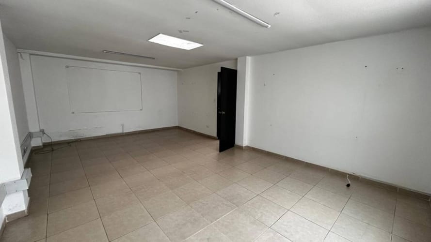 Casa de 7 alcobas en arriendo en Andes Norte, Bogotá, 300 m² · foto 15 de 24