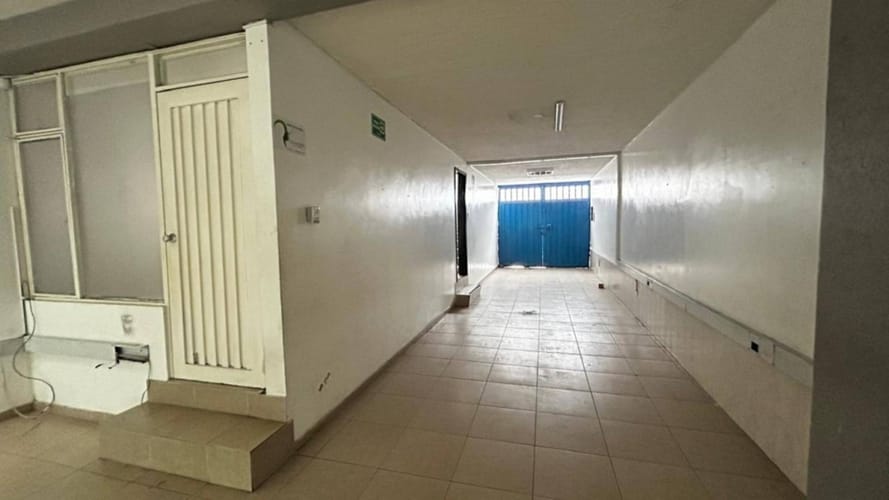 Casa de 7 alcobas en arriendo en Andes Norte, Bogotá, 300 m² · foto 23 de 24